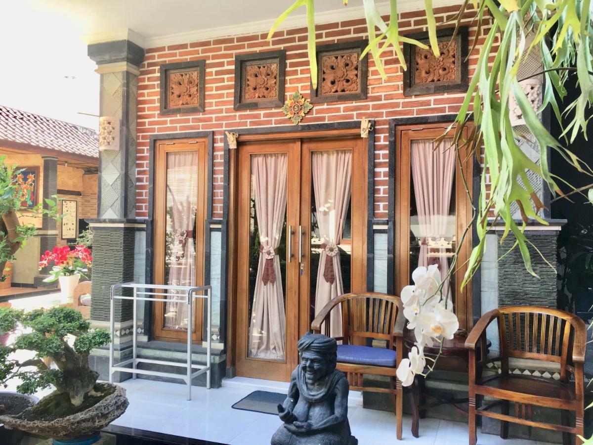 Mikuk Homestay Canggu Exterior photo